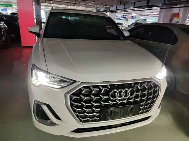Audi Q3 — Фото автомобиля 2