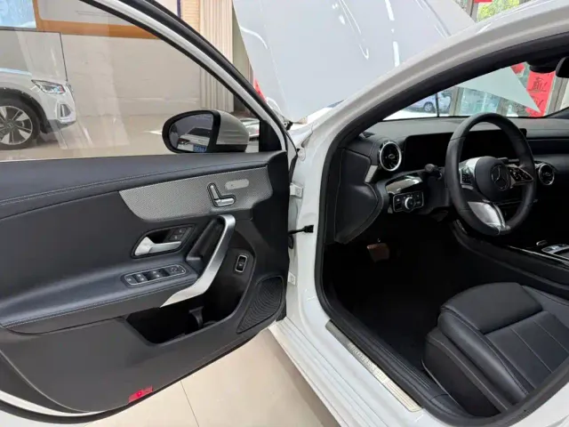 Mercedes-Benz A-Class — Фото автомобиля 8