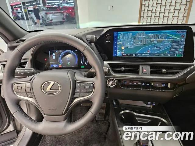 Lexus UX UX300h — Фото автомобиля 9
