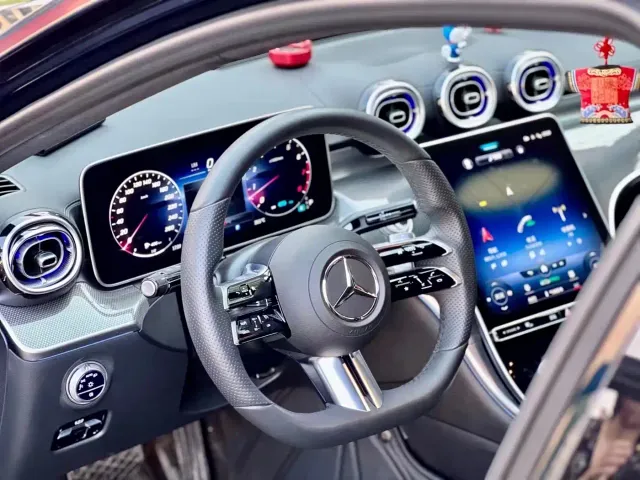 Mercedes-Benz C-Class — Фото автомобиля 4