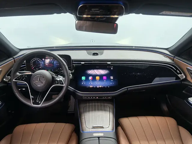Mercedes-Benz E-Class — Фото автомобиля 13