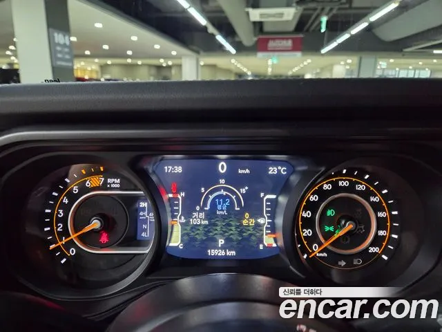 Jeep Wrangler JL — Фото автомобиля 10