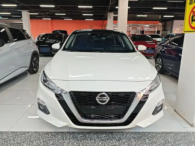 Nissan Teana — Фото автомобиля 2