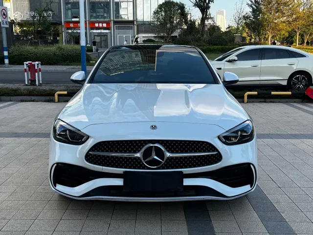 Mercedes-Benz C-Class — Фото автомобиля 2
