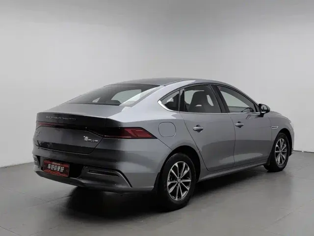 BYD Qin PLUS — Фото автомобиля 2