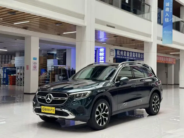 Фотография автомобиля — Mercedes-Benz GLC-Class