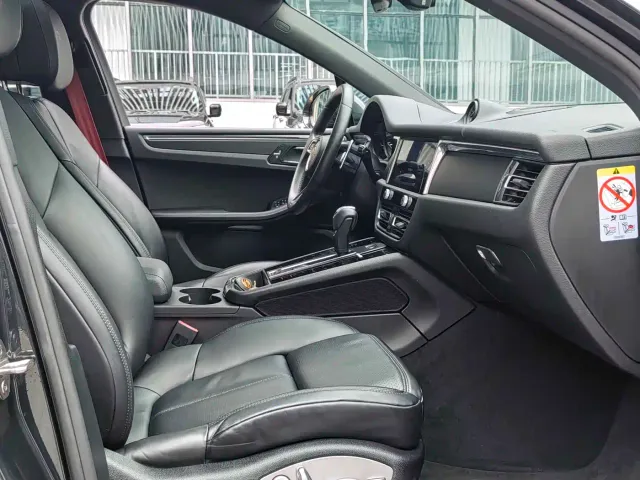 Porsche Macan — Фото автомобиля 20