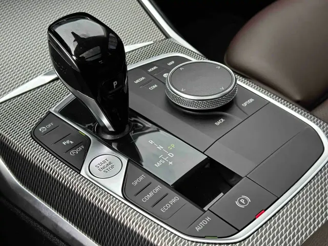 BMW 3 Series — Фото автомобиля 13