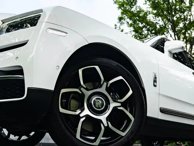 Rolls-Royce Cullinan — Фото автомобиля 4