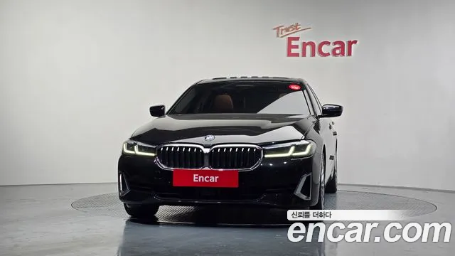 BMW 5-Series — Фото автомобиля 3