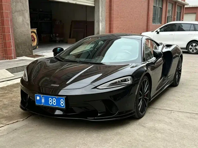 Фотография автомобиля — McLaren GT