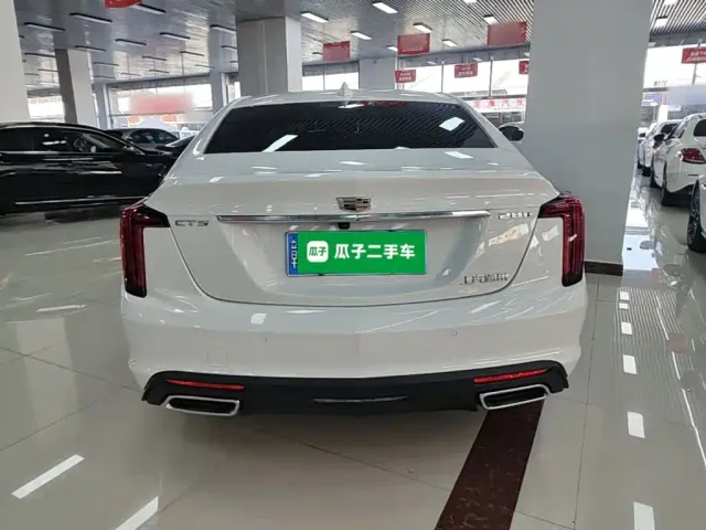 Cadillac CT5 — Фото автомобиля 5
