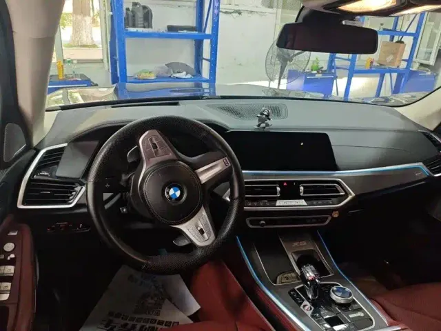 BMW X5 — Фото автомобиля 2