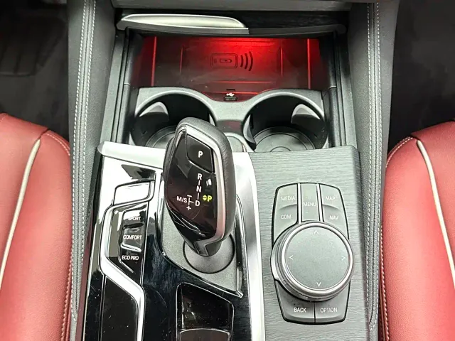 BMW 5 Series — Фото автомобиля 17