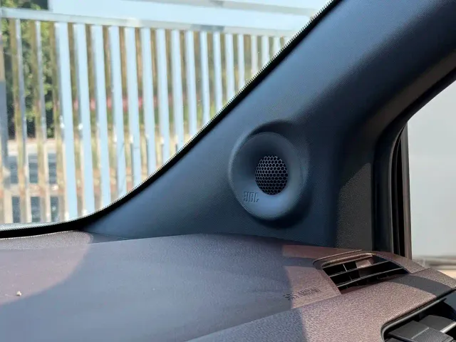Toyota Sienna — Фото автомобиля 9
