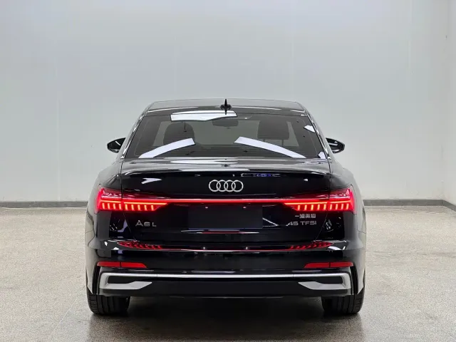 Audi A6L — Фото автомобиля 8