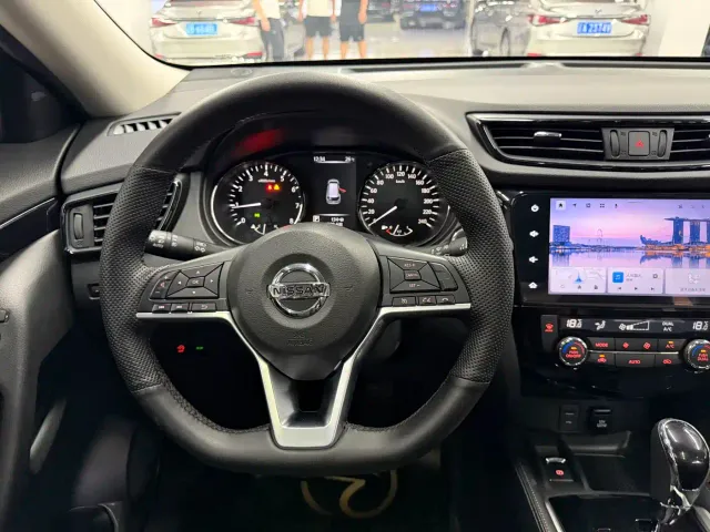 Nissan X-Trail — Фото автомобиля 14