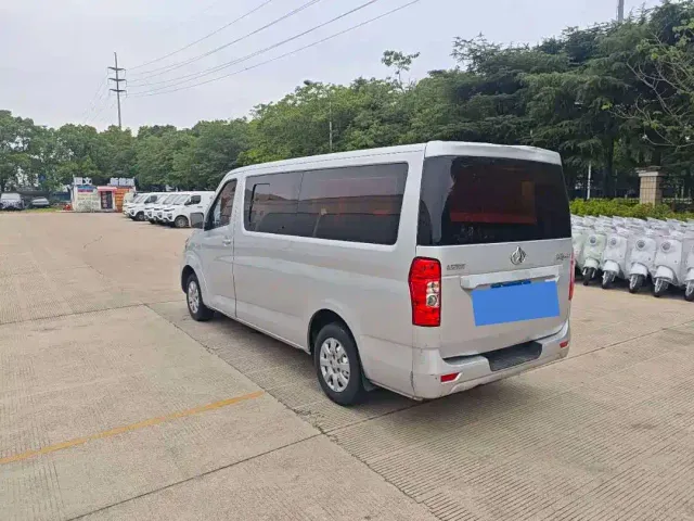 Changan Ruixing M90 — Фото автомобиля 5