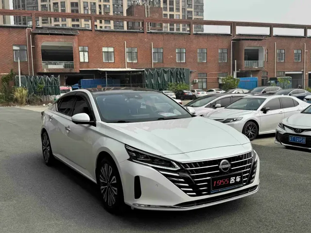 Nissan Teana — Фото автомобиля 2