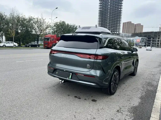 BYD Tang L — Фото автомобиля 13