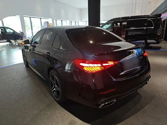Mercedes-Benz C-Class — Фото автомобиля 4