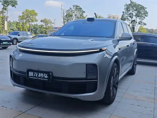 Фотография автомобиля — Li Auto L9