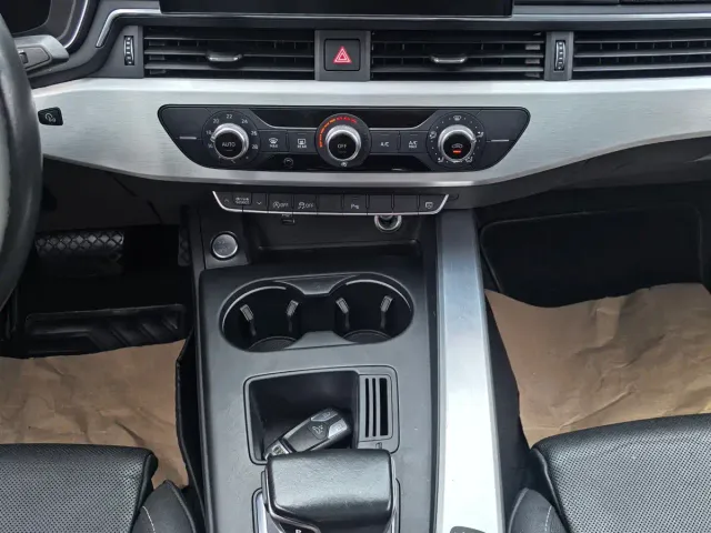 Audi A4L — Фото автомобиля 10