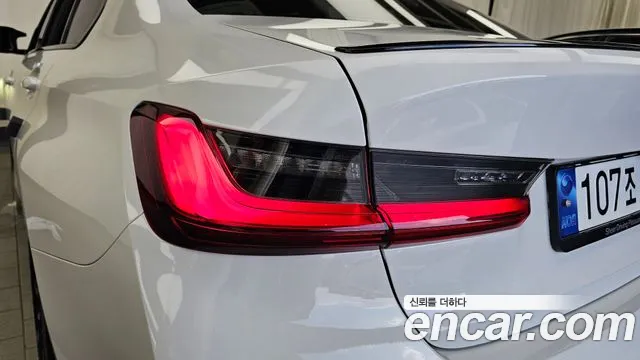 BMW 3-Series 3 серия (G20) — Фото автомобиля 21