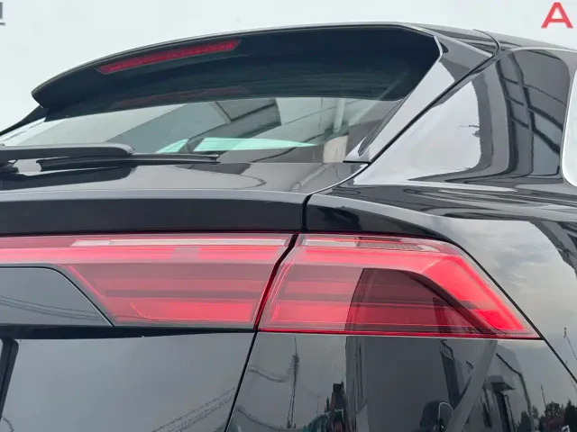 Audi Q8 — Фото автомобиля 7