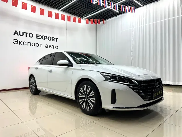 Nissan Teana — Фото автомобиля 3