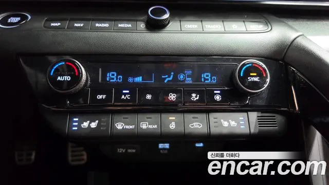 Hyundai Avante CN7 — Фото автомобиля 30