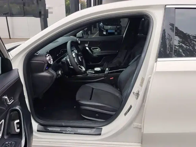 Mercedes-Benz A-Class — Фото автомобиля 14