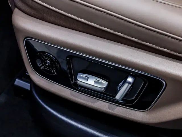 Li Auto L7 — Фото автомобиля 27