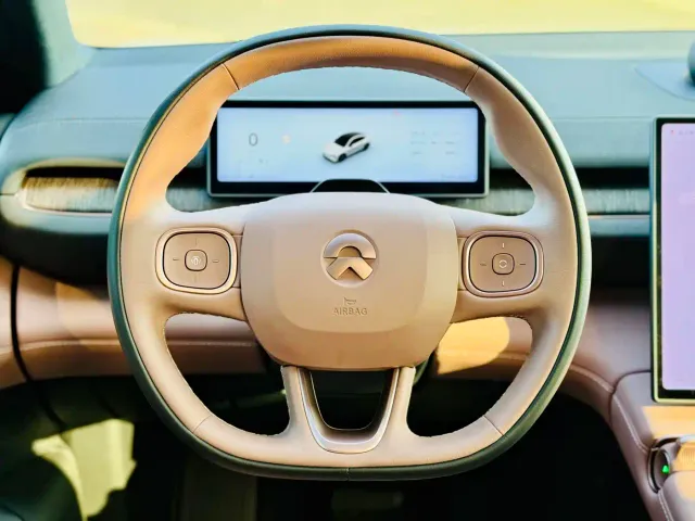Nio EC6 — Фото автомобиля 7