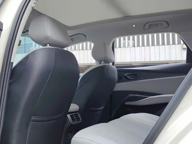 BYD Seal 06 DM-i Touring — Фото автомобиля 18