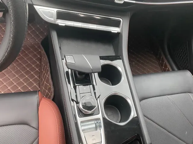 Changan Eado — Фото автомобиля 9