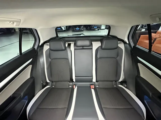 Volkswagen Golf 2023 280TSI DSG Pro — Фото автомобиля 14