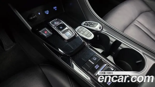 Hyundai Sonata — Фото автомобиля 9