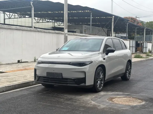 Фотография автомобиля — Leapmotor C10