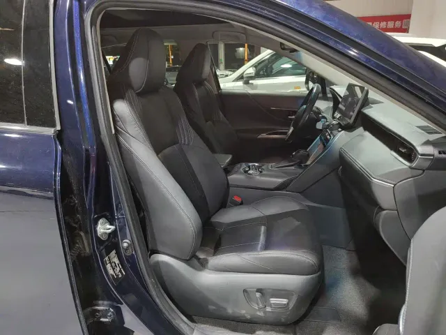Toyota Harrier — Фото автомобиля 11
