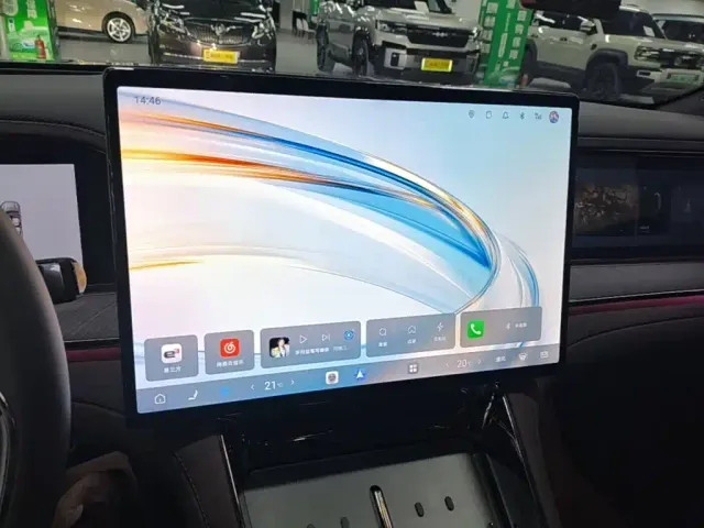 Denza Z9GT — Фото автомобиля 12