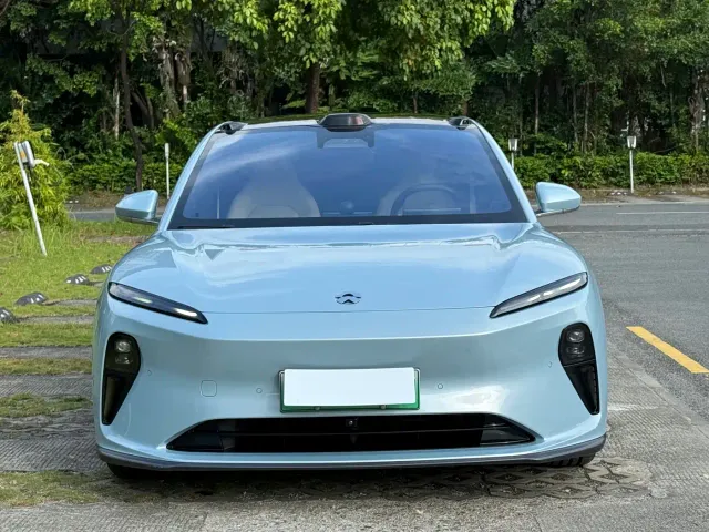 Nio ET5 — Фото автомобиля 2