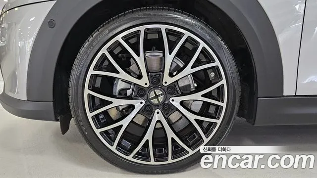 MINI Cooper Cooper Electric — Фото автомобиля 5