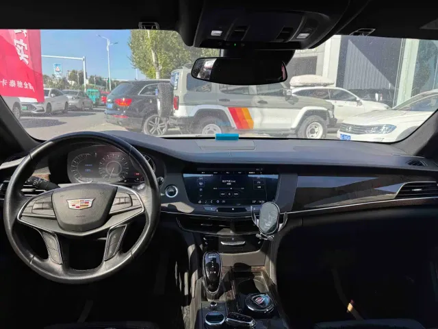 Cadillac CT6 — Фото автомобиля 3
