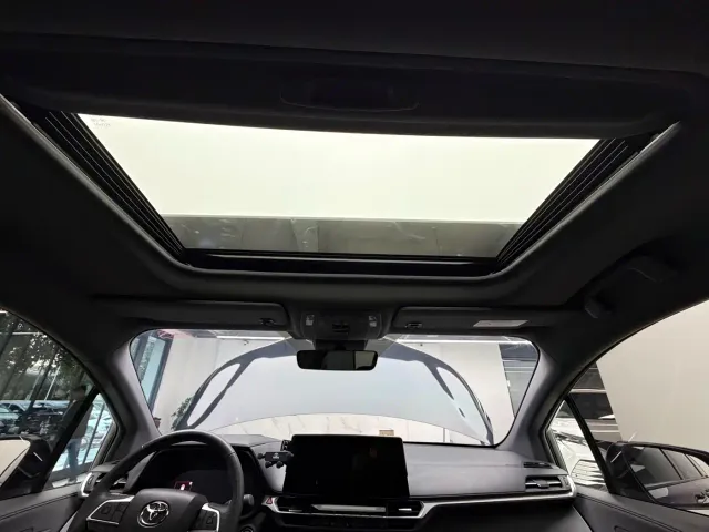 Toyota Granvia — Фото автомобиля 20