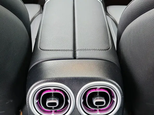 Mercedes-Benz C-Class — Фото автомобиля 19