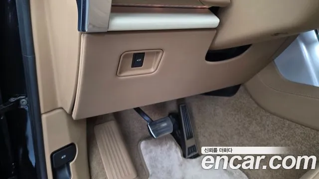 Land Rover Range Rover — Фото автомобиля 28