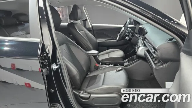 Hyundai Kona SX2 — Фото автомобиля 16
