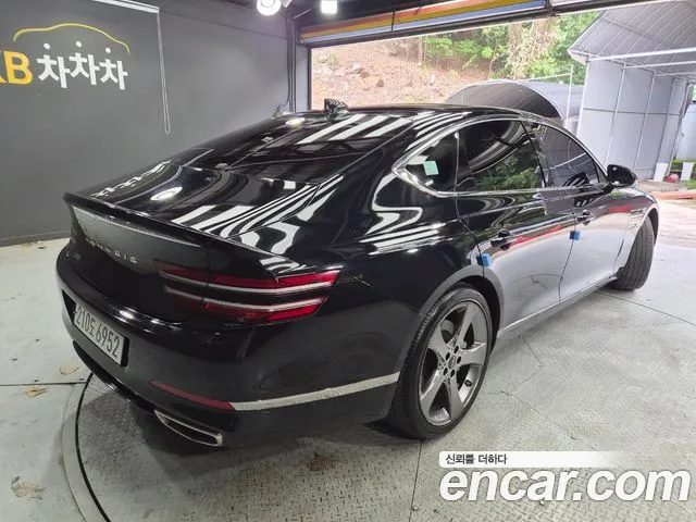 Genesis G80 Бензин 3.5 турбо AWD — Фото автомобиля 3