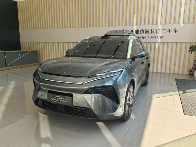 Фотография автомобиля — BYD Tang L